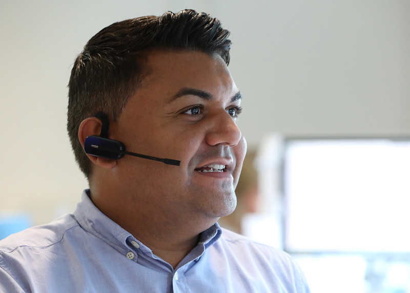 800PX_Ring_Customer_Service_Dan